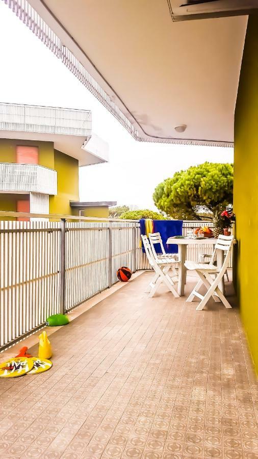 Condominio Moschettieri Бибионе Экстерьер фото