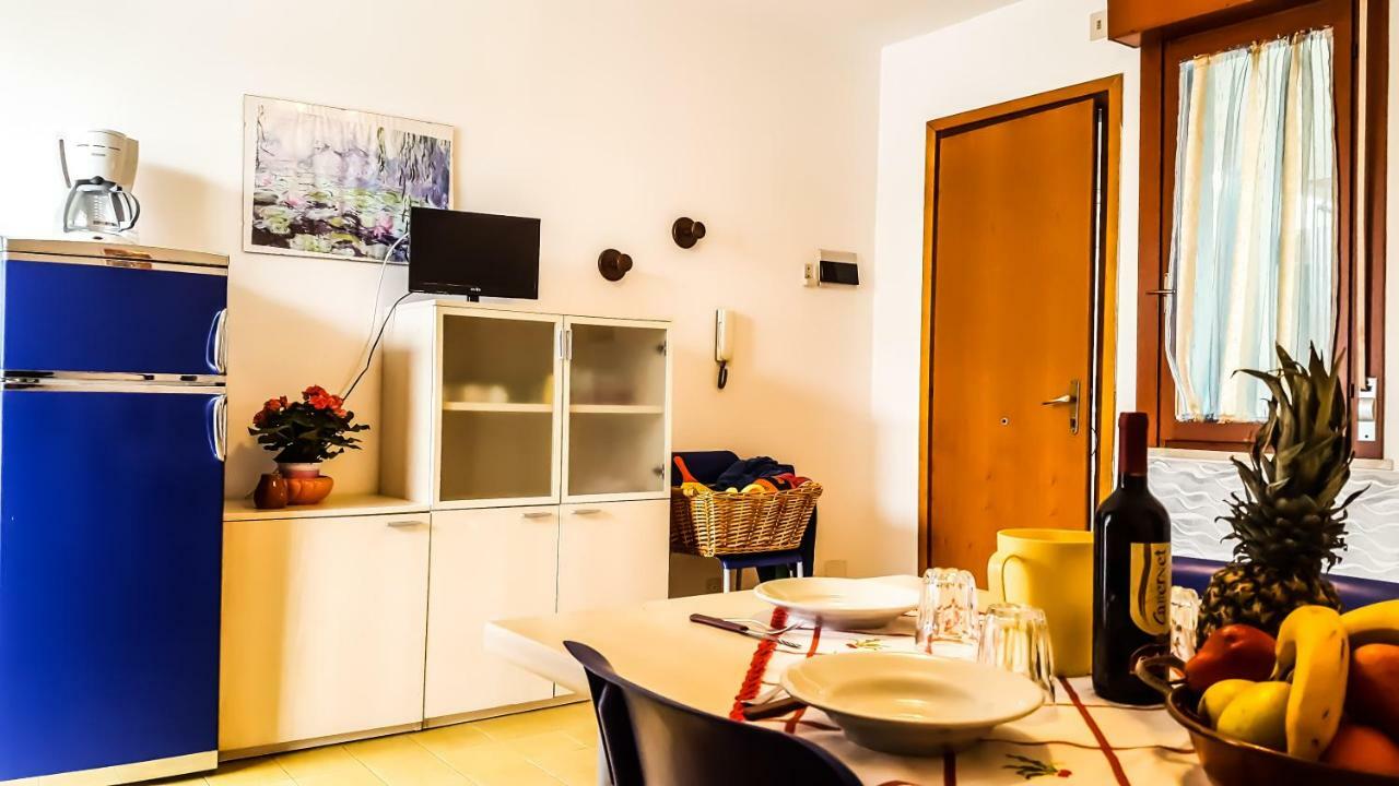 Condominio Moschettieri Бибионе Экстерьер фото